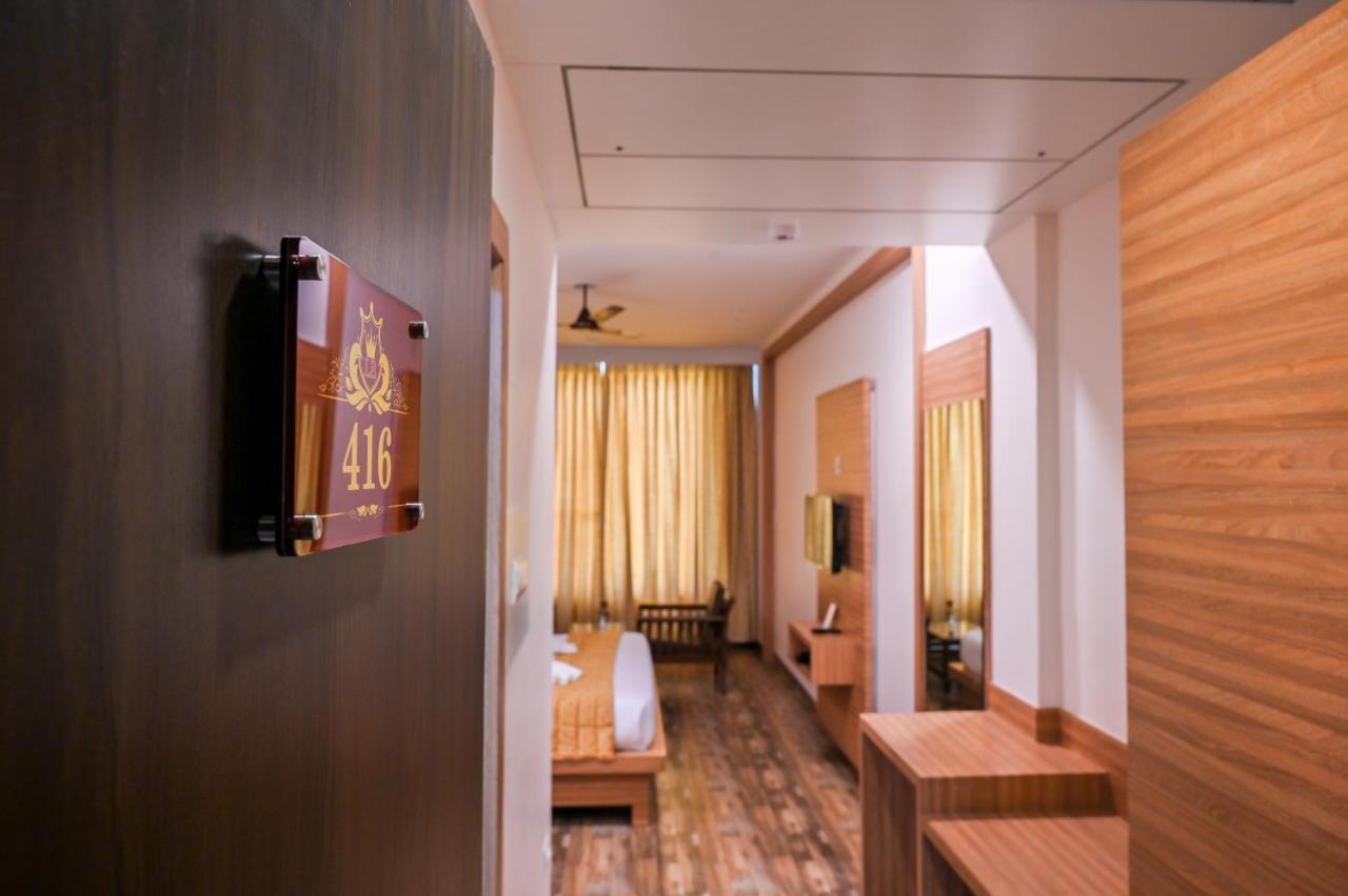 Hotel Laxmi Empire GOA Bagian luar foto