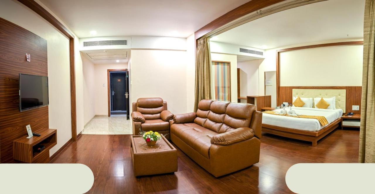Hotel Laxmi Empire GOA Bagian luar foto