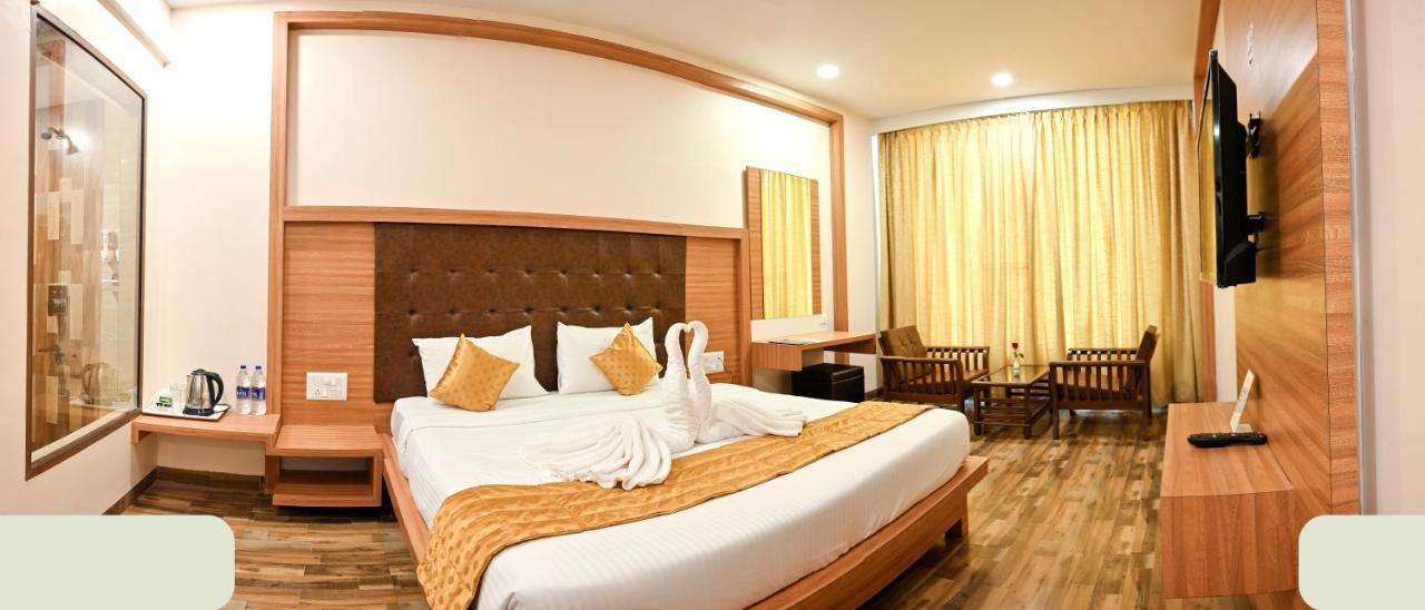 Hotel Laxmi Empire GOA Bagian luar foto