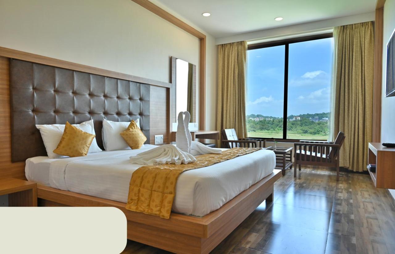Hotel Laxmi Empire GOA Bagian luar foto