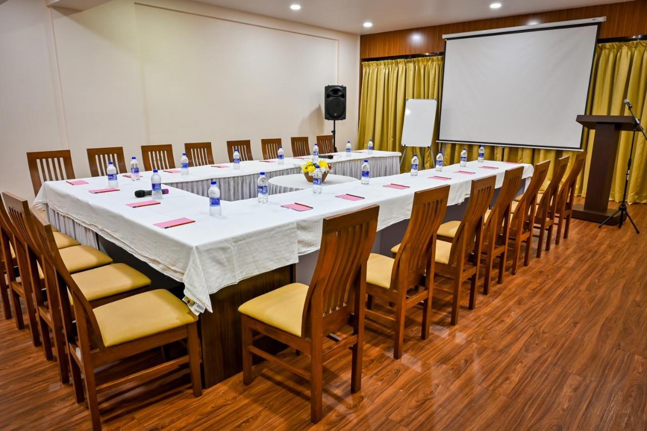 Hotel Laxmi Empire GOA Bagian luar foto