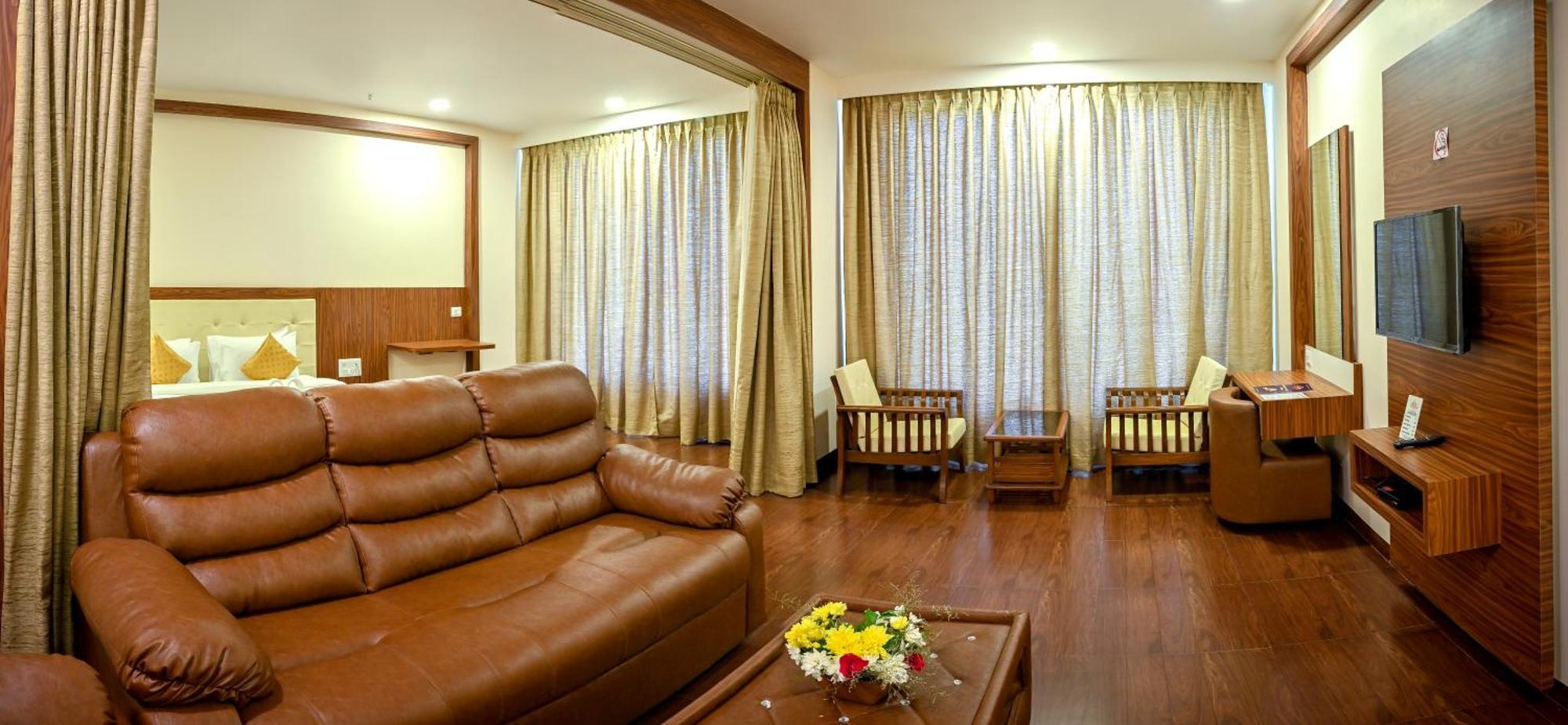 Hotel Laxmi Empire GOA Bagian luar foto