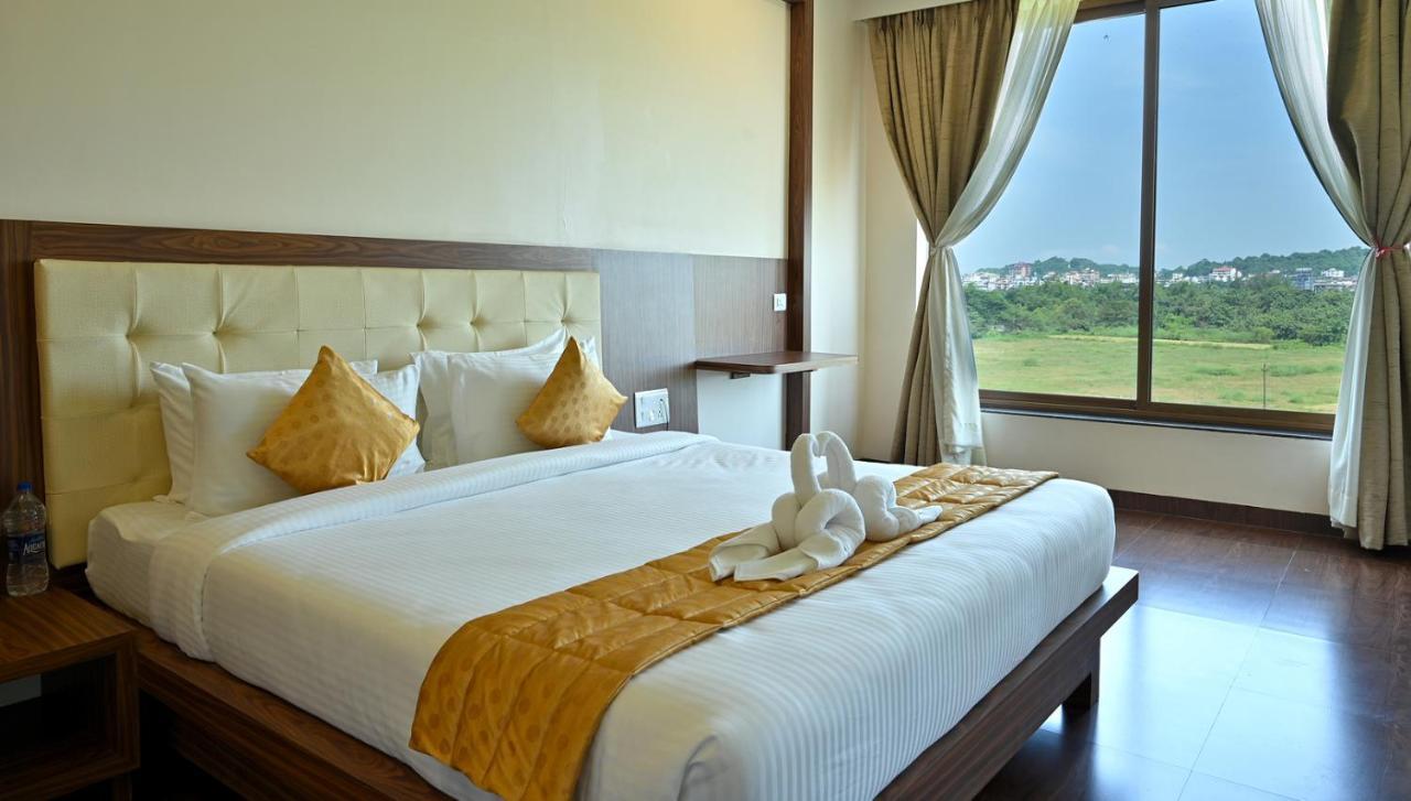 Hotel Laxmi Empire GOA Bagian luar foto