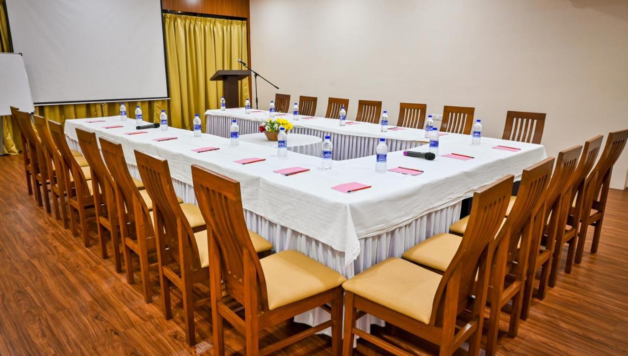 Hotel Laxmi Empire GOA Bagian luar foto